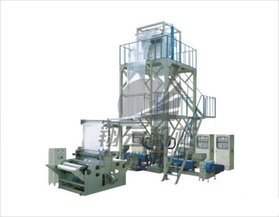 三層共擠旋轉(zhuǎn)機圖片,三層共擠旋轉(zhuǎn)機高清圖片 瑞安市翔云塑料包裝機械廠,